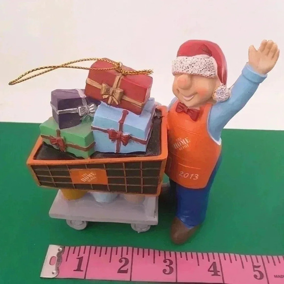 Home Depot 2013 Christmas Ornament - Picture 2 of 3